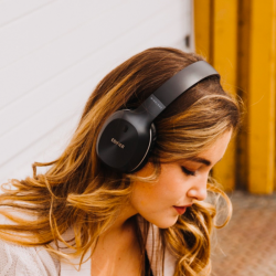 Căști wireless Edifier W800BT Plus BL, 40 mm, 55 ore, difuzoare dinamice, BT V5.1, USB-C, Qualcomm aptX, Multipoint, moduri EQ, negru