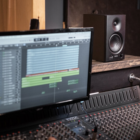 Difuzoare Edifier MR4 BL, 42 W RMS, RCA, AUX, TRS, drivere de frecvență înaltă și joasă de 1"/4", 2 moduri, negru