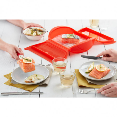 Vas gatire cu aburi pentru cuptorul cu microunde Lekue 1009026, 1,4 litri, 3-4 portii, Silicon platin, Rosu