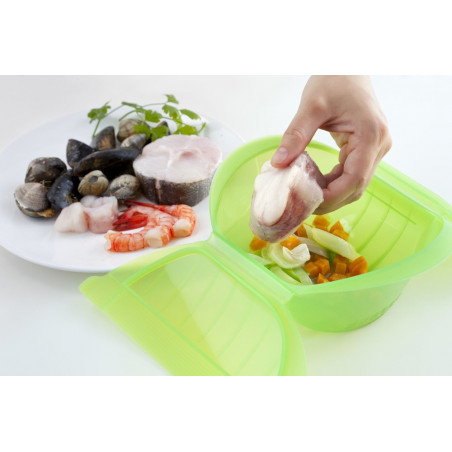 Vas pentru gatit la abur in cuptorul cu microunde Lekue 1009027, 500 ml, 1-2 portii, Silicon platin, Verde