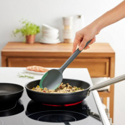 Lingura pentru gatit/servit Lekue, 1010181, 29 cm, Rezistenta la zgarieturi, 4°C/220°C, Verde