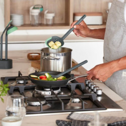 Lekue 1010183 lingură cu fante, 29x6,4x9,5 cm, de la +4 la +220 °C, rezistentă la zgârieturi, rășină poliesterică, verde