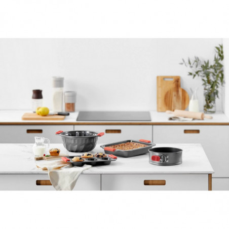 Forma de tort cu fund detasabil Lekue 1009475, Ø24 cm, Acoperire ceramica antiaderenta, Otel carbon, +4°C / +240°C, Negru/Rosu
