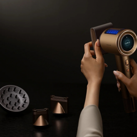 Uscător de păr Dreame Pilot AHX01A, 1600 W, moduri A.I., 3 viteze, 4 temperaturi, 55 m3/h, ionizare, NTC, LED, control inteligent al fluxului, bronz