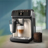 Mașină de cafea Philips EP5547/90 LatteGo, 1500 W, 15 bari, 1,8 l, 20 de băuturi, râșniță ceramică cu 12 trepte, ecran TFT, AquaClean, SilentBrew, AromaExtract, ExtraShot, Negru/Bej
