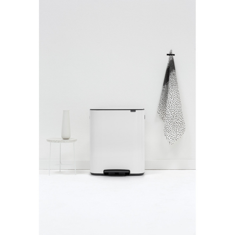 Coș de gunoi Brabantia Bo Pedal 1003188, 2x30 l, închidere lină, bază antiderapantă, alb