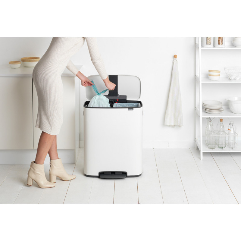 Coș de gunoi Brabantia Bo Pedal 1003188, 2x30 l, închidere lină, bază antiderapantă, alb