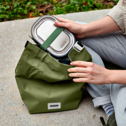 Geanta termoizolanta pentru pranz Black+Blum LBB019, 6,7 L, 33,5 x 15,5 x 31 cm, Impermeabila, Inchidere rulata, Maner de transport, Fara BPA, Verde