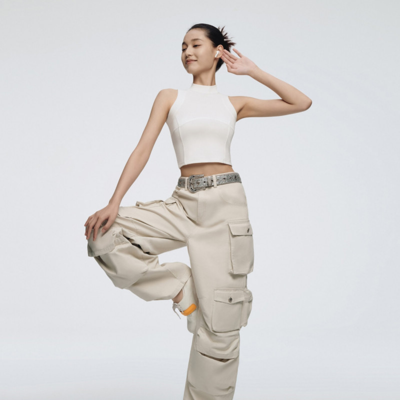 Casti wireless fara fir Xiaomi Redmi Buds 6 Active BHR8391GL, 6 ore, 5 moduri, Comanda tactila, Reducerea zgomotului, Bluetooth 5.4, IPX4, Alb