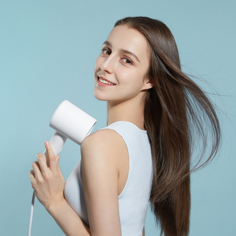 Uscator de par Xiaomi Mi Ionic Hair Dryer H300 BHR5081GL, 1600 W, Terapie ionica, NTC, Aer cald/rece alternativ, Carcasa metalica, Alb