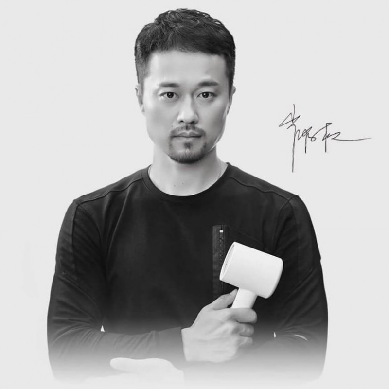 Uscator de par Xiaomi Mi Ionic Hair Dryer H300 BHR5081GL, 1600 W, Terapie ionica, NTC, Aer cald/rece alternativ, Carcasa metalica, Alb