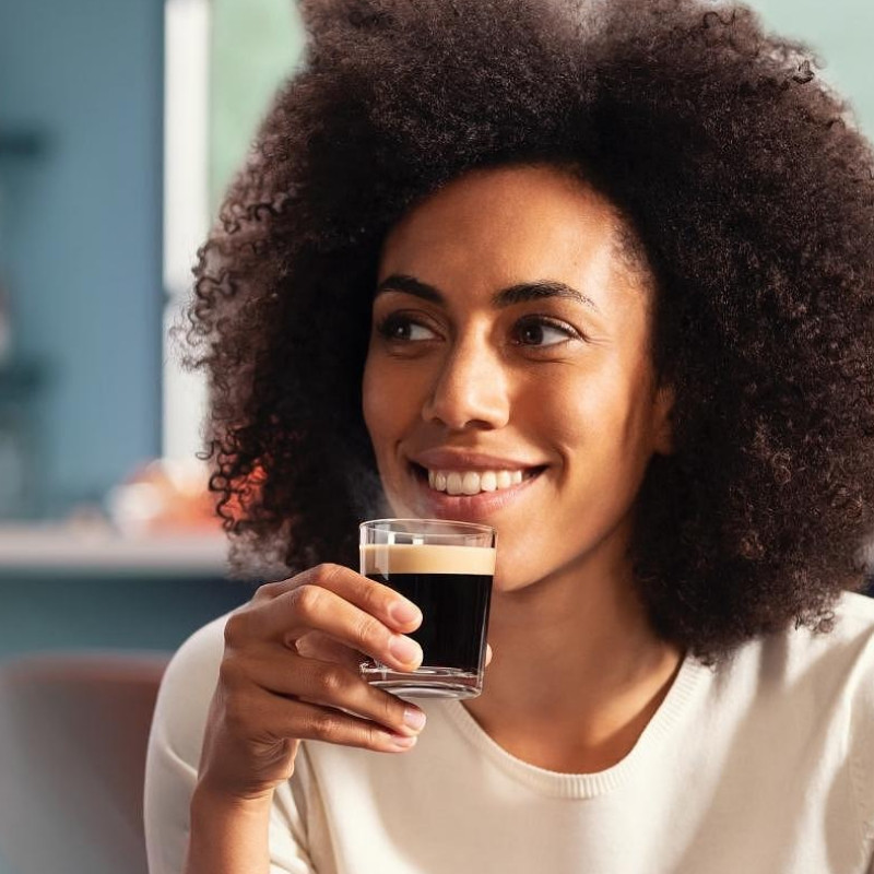 Espressor automat Philips LatteGo 5500 EP5543/90, 1500 W, 15 bar, 1,8 l, 20 bauturi, LatteGo, SilentBrew, QuickStart, Rasnita ceramica, Ecran tactil, Alb cromat