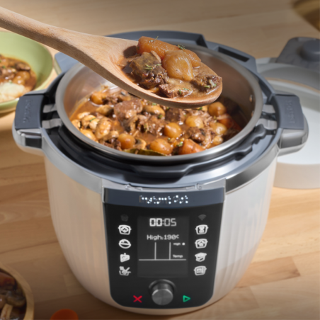 Multicooker Instant Pot Pro Max 112-0001-01-EU, 1200 W, 5,7 l, 105 kPa, 10 programe, Nutriboost, WiFi, ecran LCD, oțel inoxidabil, alb/mat
