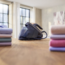 Generator de abur Philips PerfectCare 9000 PSG9050/20, 3100 W, 1,8 l, 9 bari, 190 g/min, jet de abur de 750 g, AI + cameră, SteamGlide Elite, negru