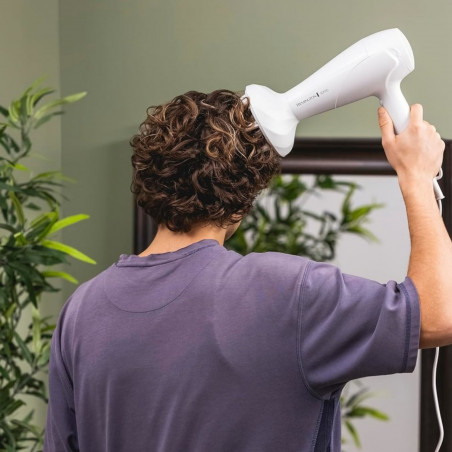 Uscător de păr Remington Power Dry Ionic D3199, 2200 W, 2 viteze, 3 niveluri de căldură, ionizare, alb