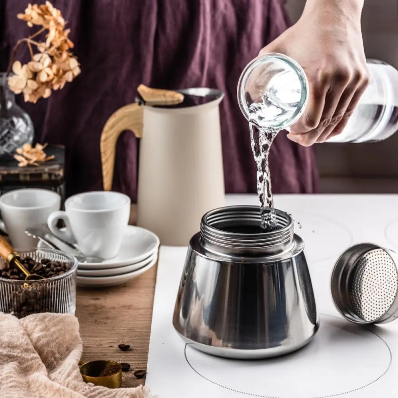 Aparat electric de cafea espresso cubanez Klausberg KB 7997, 600 ml, 12 cesti, Supapa de siguranta, Otel, Inductie, Bej