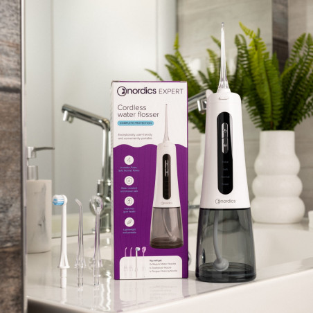 Irisă dentară Nordics Expert EA139B, 300 ml, 5 moduri, 5 jeturi de aer, IPX7, duză rotativă la 360°, USB-C, negru