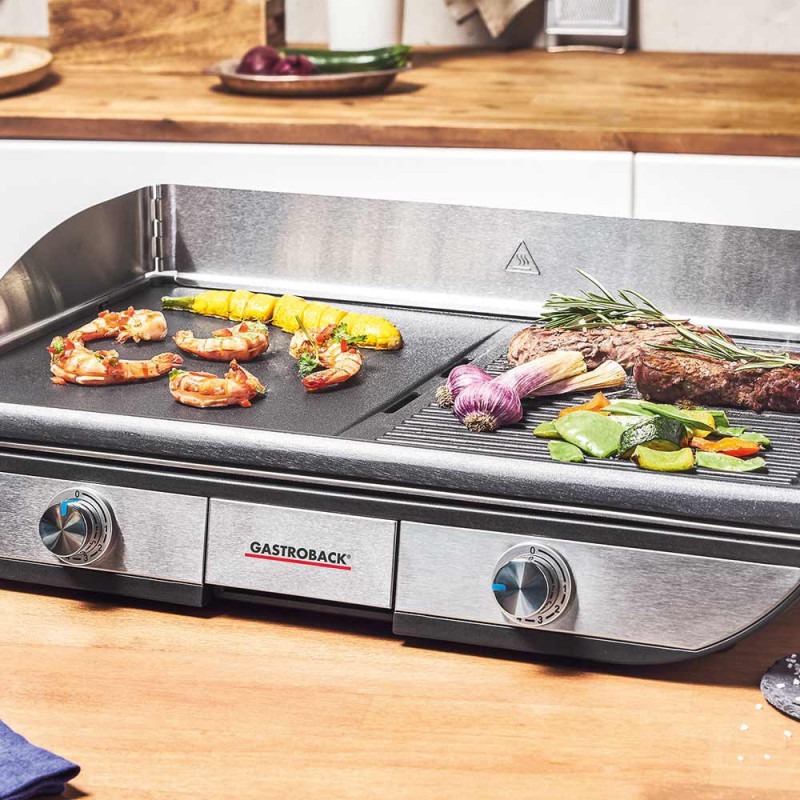 Grătar electric cu plăci mobile Gastroback Advanced Pro 42523, 2300 W, 50 x 30 cm, 90-240 °C, suprafață netedă/striată, antiaderentă, tavă pentru grăsime, negru/inoxidabil