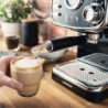 Mașină de espresso de design Gastroback Basic 42615, 1100 W, 15 bari, 1,25 l, încălzitor de cești, piese detașabile, port-filtru, negru