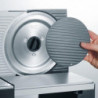 Mașină de tăiat cârnați Graef SKS100, 170 W, lamă de 170 mm, oțel inoxidabil, sistem de blocare pentru copii, roșu