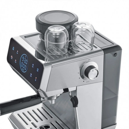 Mașină de espresso Caso EspressoGourmet&Grind, 1500 W, 20 bari, 1,8 l, Ulka, preinfuzie, Cold Brew, comandă tactilă, râșniță, portafiltru, oțel inoxidabil