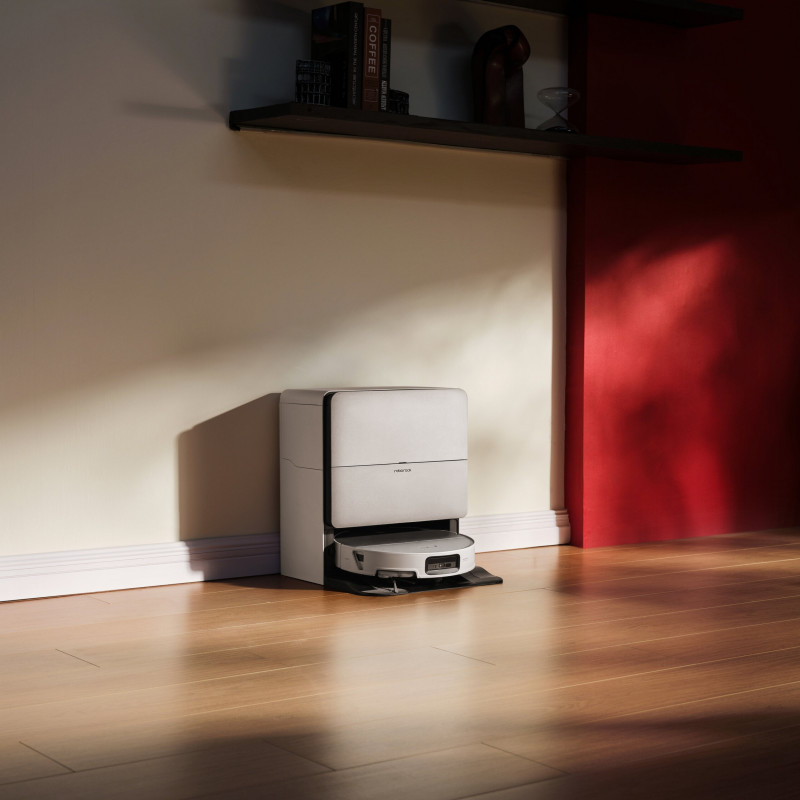 Aspirator robot Roborock Saros 20 Sonic Complete, 65 W, 36.000 Pa, 228 ml/2,7 l, AdaptiLift 3.0, RetractSense LiDAR cu Reactive AI 3.0, autonomie de 190 min, alb