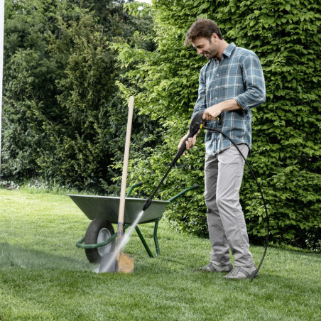 Aparat de spalat cu jet sub presiune Karcher K2 Universal Edition, 1,4 kW, 110 bar, 360 l/h, Pana la 20 m²/h, Apa pana la 40 °C, Sistem Quick Connect, Galben