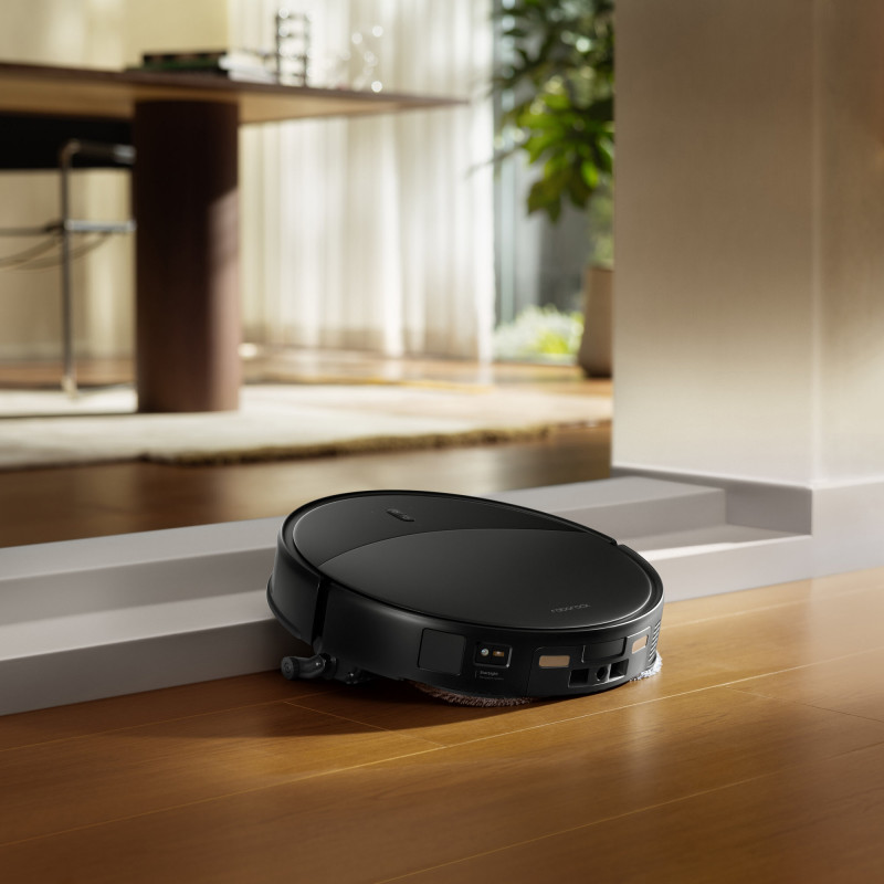 Aspirator robot Roborock Saros 20 Complete Black, 65 W, 36 000 Pa, 259 ml/2,5 l, AdaptiLift 3.0, Curățare uscată și umedă, StarSight 2.0, autonomie de 200 minute, Negru
