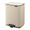 Coș de gunoi Brabantia Bo Pedal 1010123, 12 l, închidere ușoară, bază antiderapantă, bej