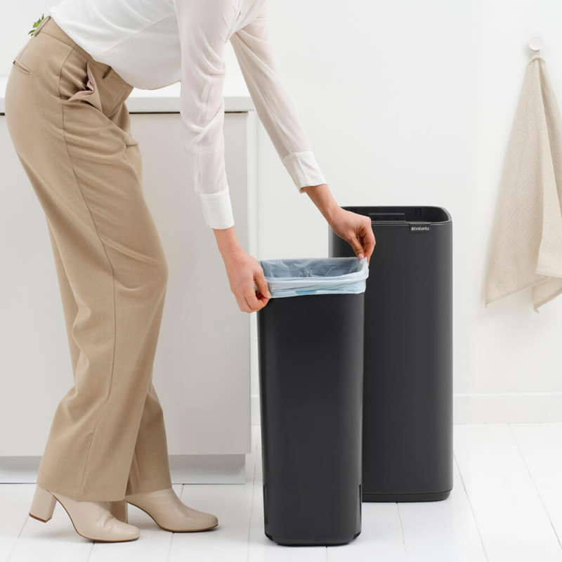 Coș de gunoi Brabantia Bo Touch 1010135, 30 l, Deschidere lină și silențioasă, Gaură mare, Acoperire minerală, Gri închis