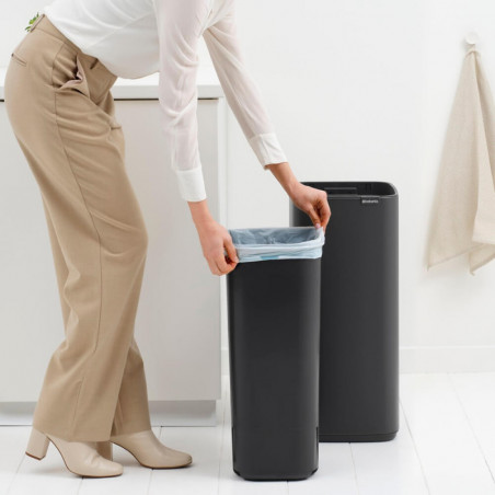 Coș de gunoi Brabantia Bo Touch 1010135, 30 l, Deschidere lină și silențioasă, Gaură mare, Acoperire minerală, Gri închis