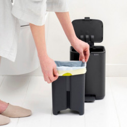 Coș de gunoi Brabantia Bo Pedal 1010136, 4 l, închidere ușoară, bază antiderapantă, negru