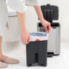 Coș de gunoi Brabantia Bo Pedal 1010142, 7 l, închidere lentă, bază cauciucată, rezistent la amprente, oțel inoxidabil