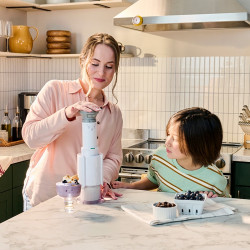 Aparat de înghețată Cuisinart Freeze Wand ICEFD10E, 250 W, 240 ml, 5 programe, fără BPA, funcționare silențioasă, alb
