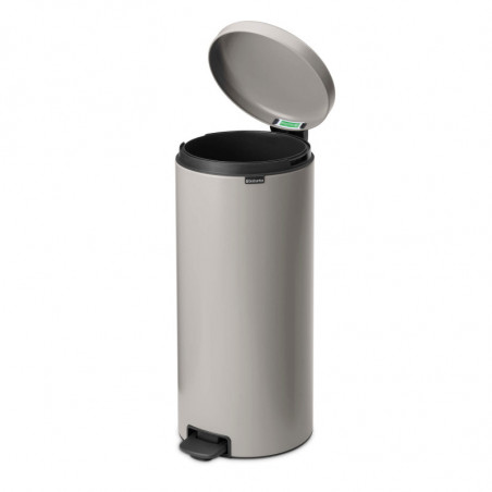 Coș de gunoi cu pedală Brabantia NewIcon 1010442, 30 l, închidere lentă, bază antiderapantă, gri deschis