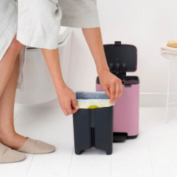 Coș de gunoi Brabantia Bo Pedal 1010444, 4 l, închidere ușoară, bază antiderapantă, roz