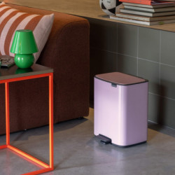 Coș de gunoi Brabantia Bo Pedal 1010446, 12 l, închidere ușoară, bază antiderapantă, roz