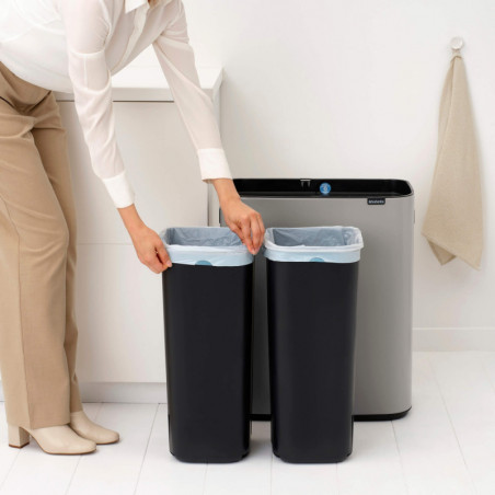 Coș de gunoi Brabantia Bo Touch 1010456, 2x30 l, Deschidere lină și silențioasă, Gaură mare, Gri