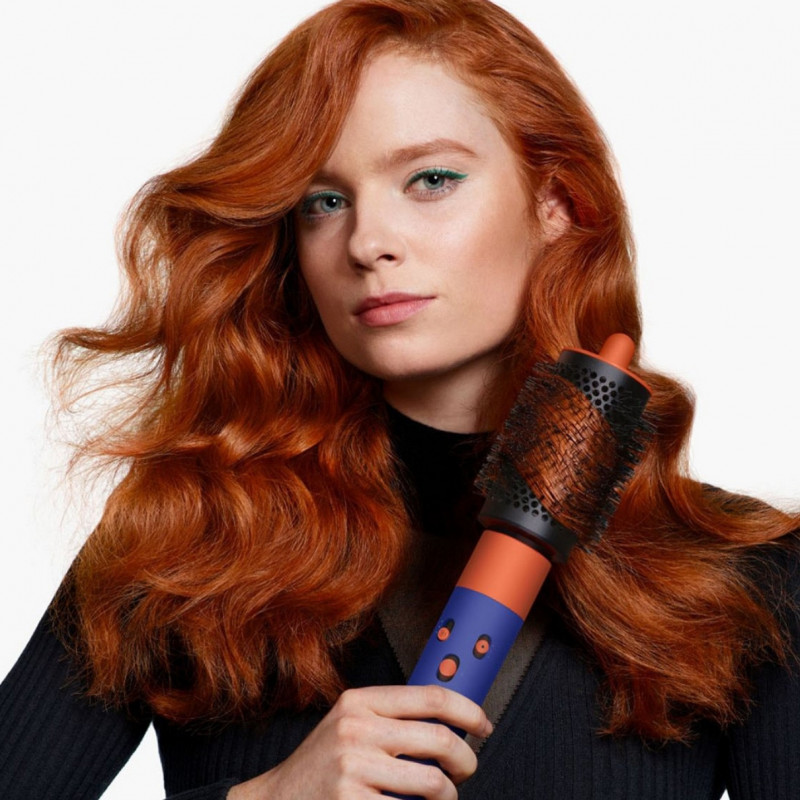 Маша за коса Dyson 257389-01 HS08 Airwrap i.d.™ T1/T2 CeApc/Tz Straight + Wavy, 1300W, 13.5 l/s, Автоматично къдрене, Йонизиране, 3 скорости, 3 температури, Bluetooth, Керамично кайсиев/топаз