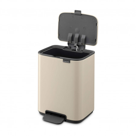 Coș de gunoi Brabantia Bo Pedal 1010122, 4 l, închidere ușoară, bază antiderapantă, bej