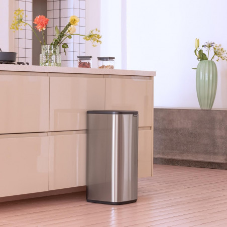 Coș de gunoi Brabantia Bo Touch 1010145, 30 l, Deschidere lină și silențioasă, Gaură mare, Rezistent la amprente, Oțel inoxidabil/Mat