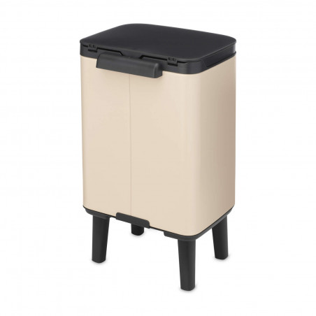 Coș de gunoi Brabantia Bo Small Hi 1010460, 4 l, Deschidere lină și silențioasă, Bază antiderapantă, Bej