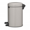 Coș de gunoi cu pedală Brabantia NewIcon 1010433, 3 l, închidere lentă, bază antiderapantă, gri deschis