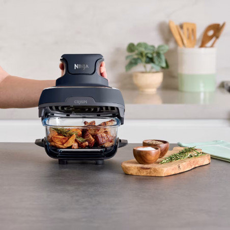 La mâna a doua: Friteuza cu aer cald portabila 4in1 Ninja CRISPi FN101EUGY, 1700W, 3.8l, 6 portii, 2 recipiente din sticla, 4 programe, Fara PFAS si BPA, Albastru inchis