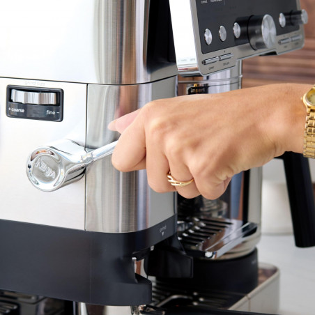 La mâna a doua: Espressor automat Ninja Luxe Café Pro TES701EU 3 în 1, 1650W, 15 bar, Boabe de cafea 250 g, 2 l, Barista Assist, 5 setări pentru spuma, 9 tipuri de espresso, Inox
