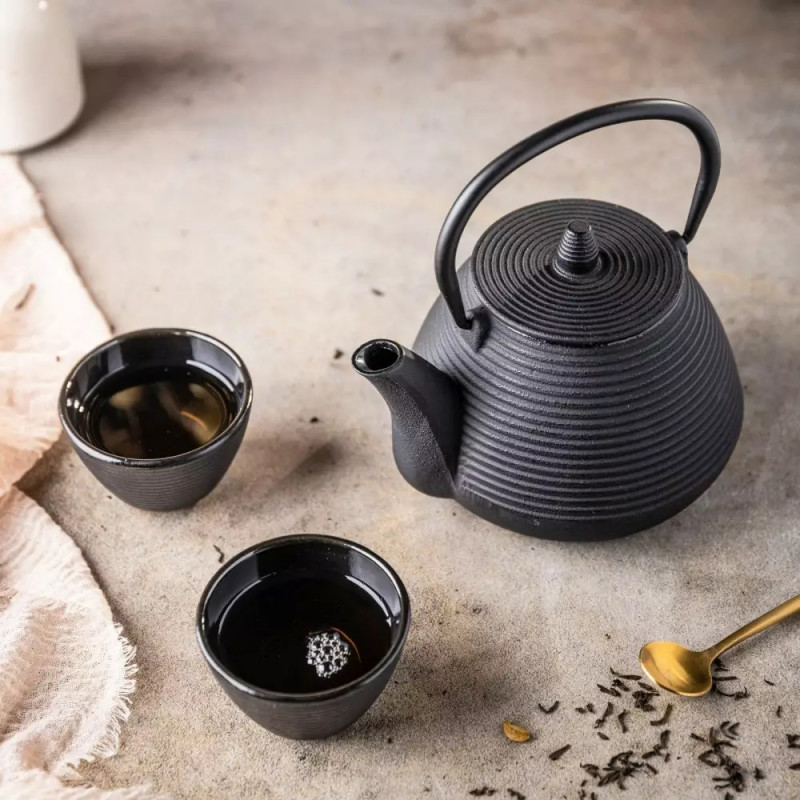 La mâna a doua: Ceainic din fonta cu 2 cani Kinghoff KH 1846, 1 L, Filtru, Inductie, Negru