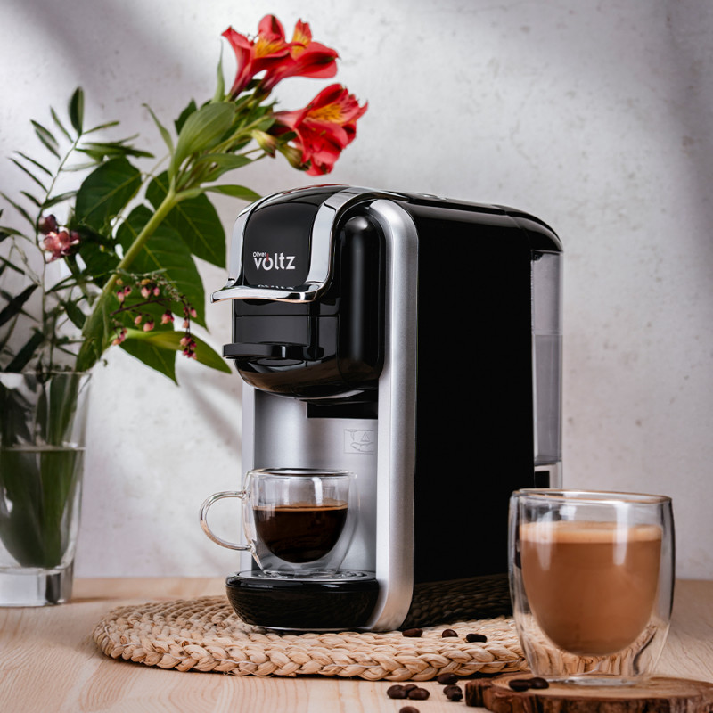 La mâna a doua: Espressor cu cafea macinata si capsule 8 in 1 Oliver Voltz OV51171J8R, 1450W, 0.6 L, 5 adaptoare, 19 bar, 7 lungimi de cafea, Negru/Argintiu