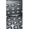 La mâna a doua: Aparat pentru copt 12 forme coji de nuci Rosberg R51442D, 800W, Placi antiaderente, Negru