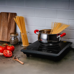 La mâna a doua: Plita cu inductie Rosberg R51445J, 2000W, 25x25 cm, 8 trepte, 8 setari de temp., 5 programe, Negru