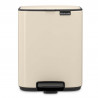 Coș de gunoi Brabantia Bo Pedal 1010077, 7 l, închidere lentă, bază cauciucată, bej